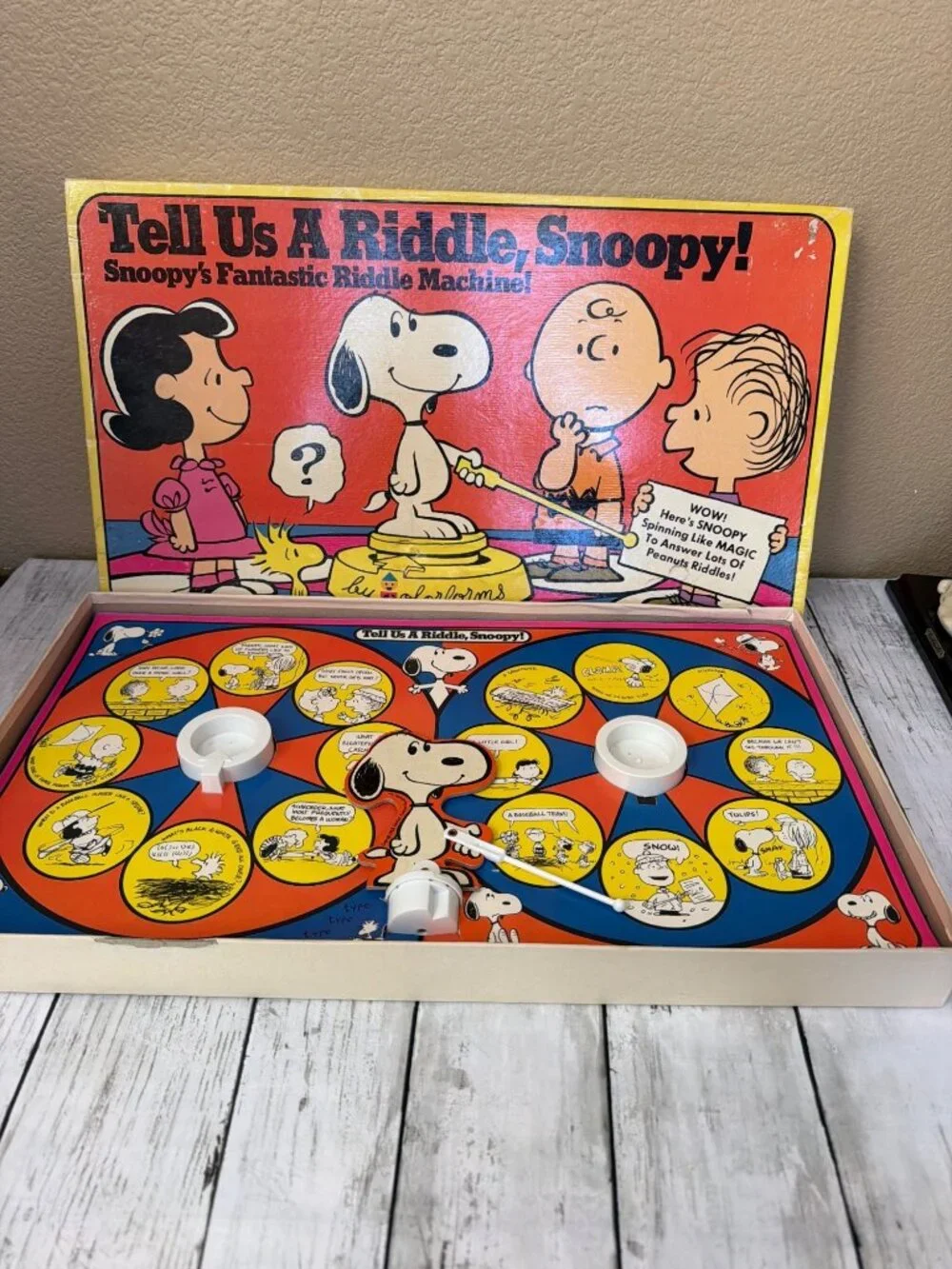 Vintage Colorforms Tell Us A Riddle Snoopy Peanuts Game w/Box - No Instructions